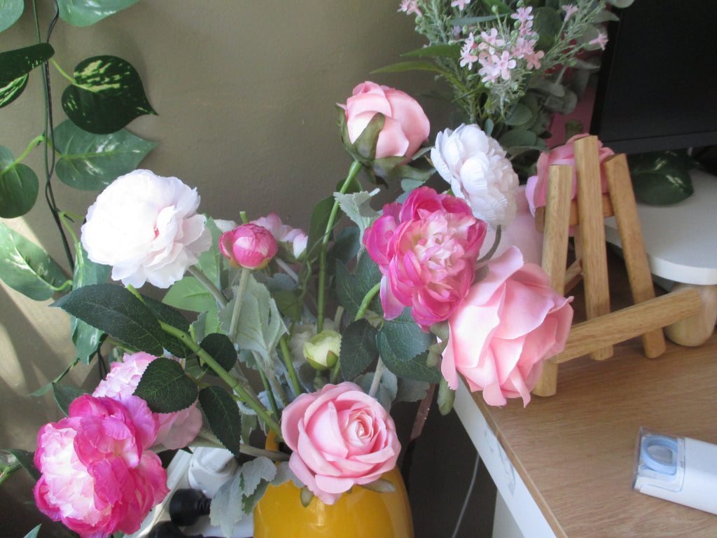 “Seren” – Canon IXUS 132 Silver | Y2K Aesthetic Digital Camera | Soft Pixel Diaries