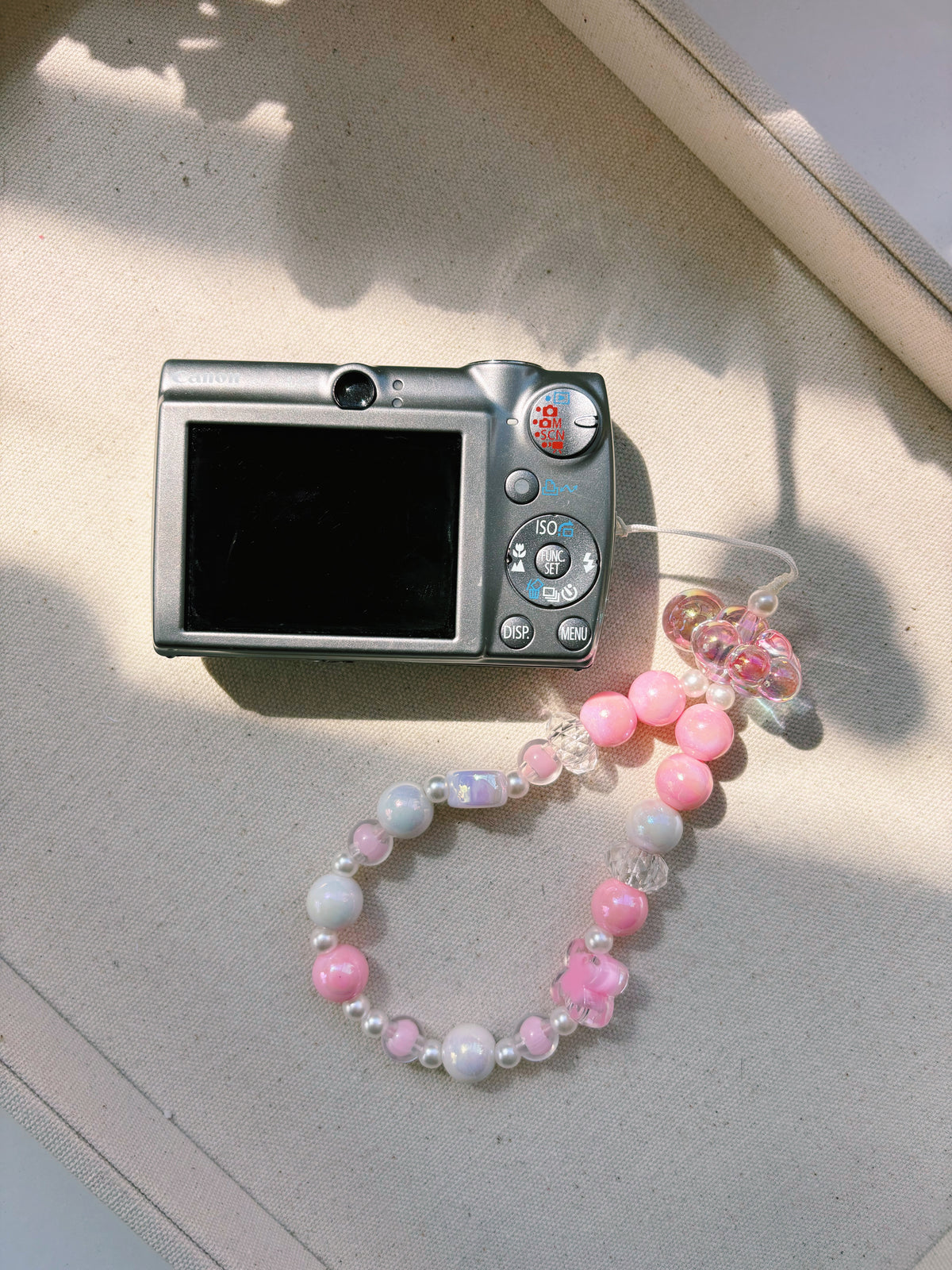 “Pink Pearl” 🎀🫧 Canon Digital IXUS 850 IS | Silver Y2K Digicam + Custom Beaded Charm