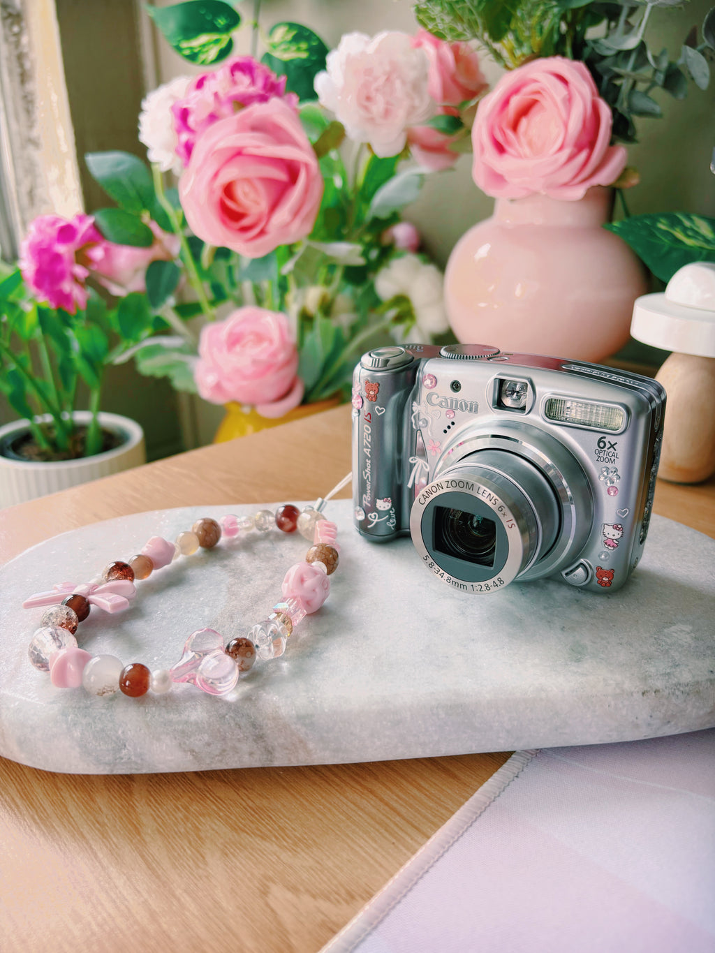 Rosalie – Canon Powershot A720 IS (Silver) | Soft Nostalgic Digi Cam