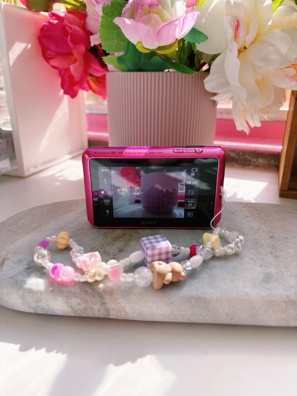 Rosie Picnic 🧺🎀🌸 - Sony Cybershot DSC TX10 | soft pixel diaries curated gift set