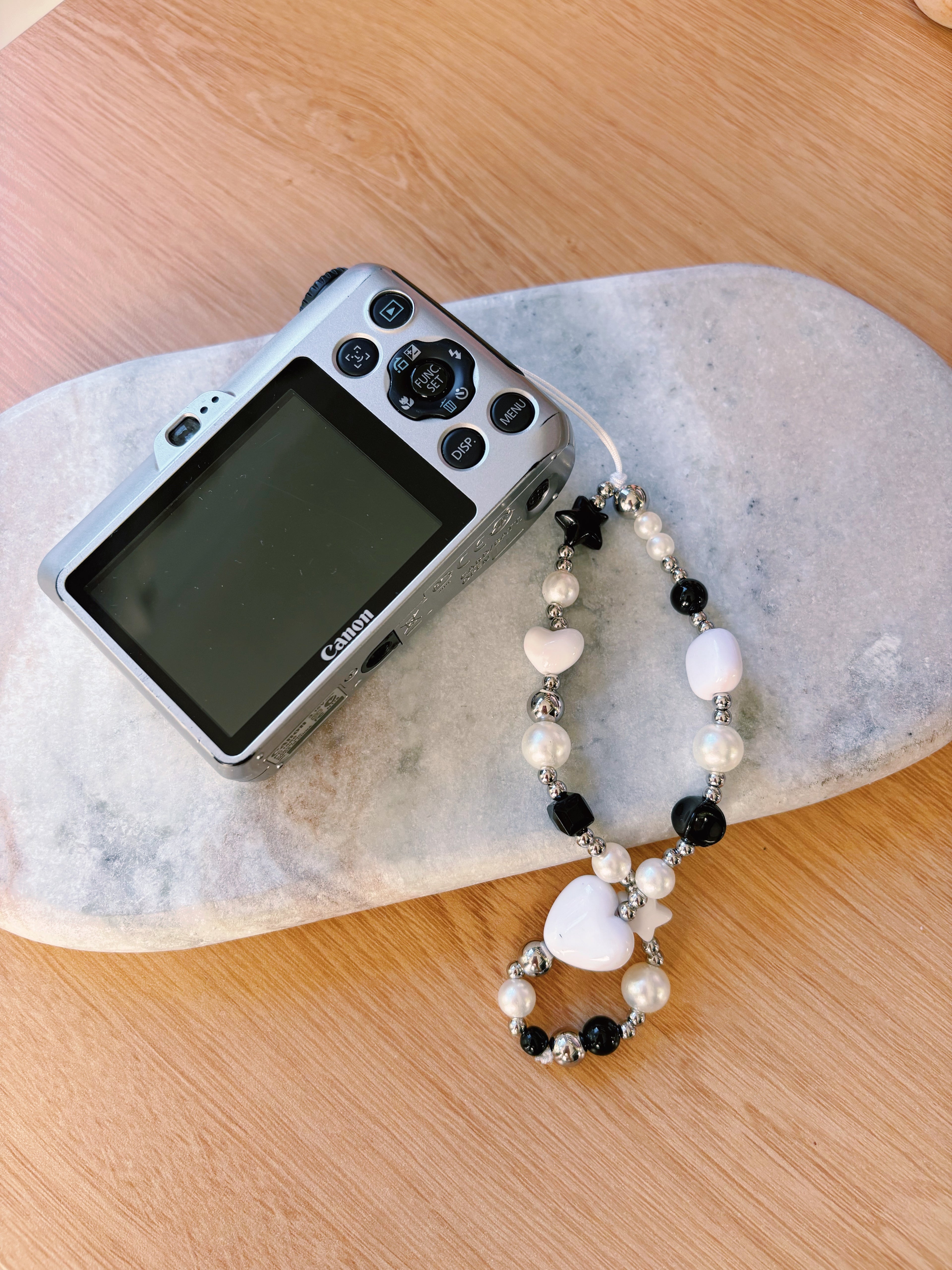“Elysia” – Canon A2100 Silver Vintage Digi Cam (Y2K Aesthetic) | Charm Set