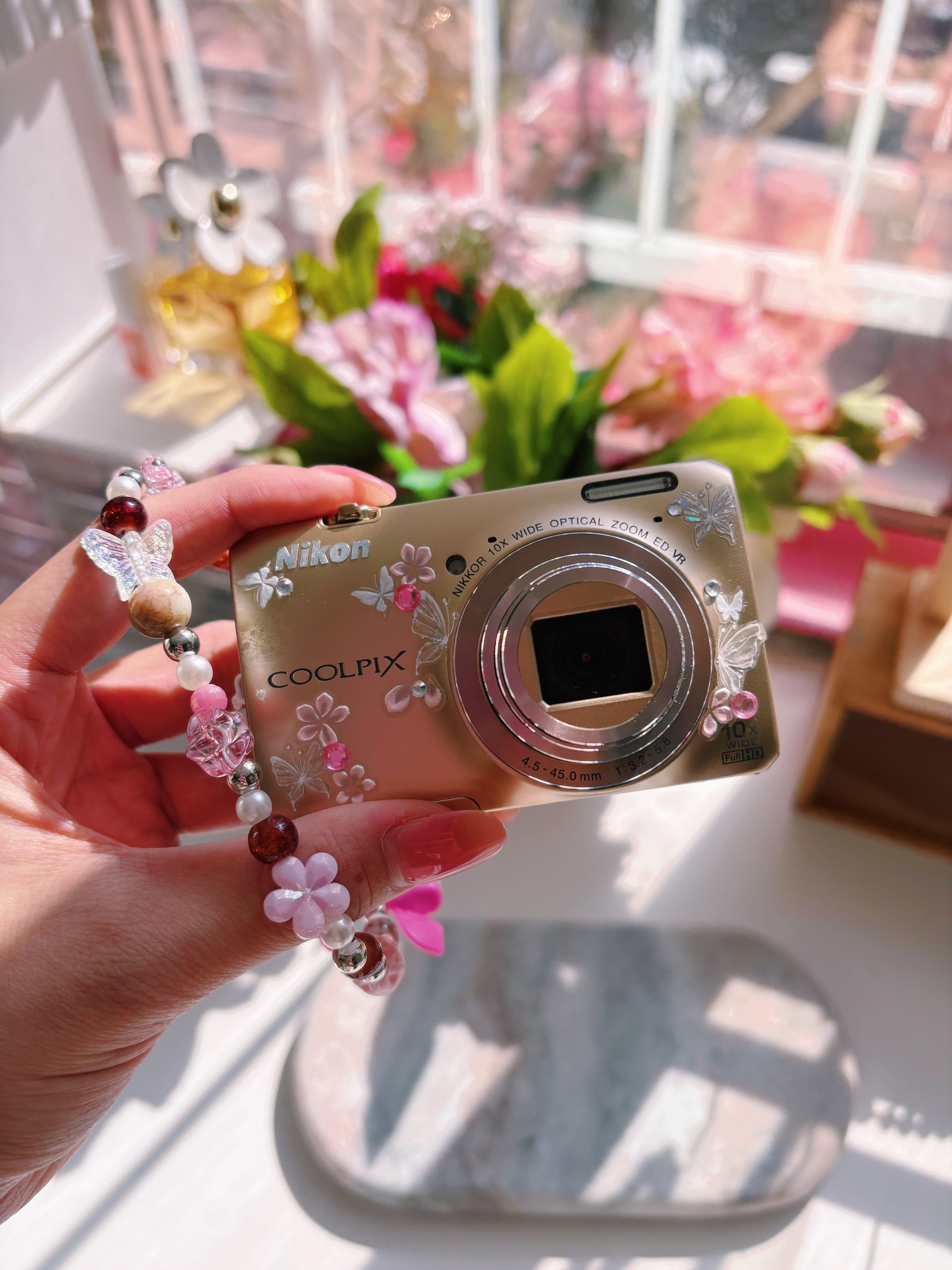 Rosé Bloom 🌸🍓🎀 Nikon Coolpix S6300 Digital Camera | Soft Pixel Diaries