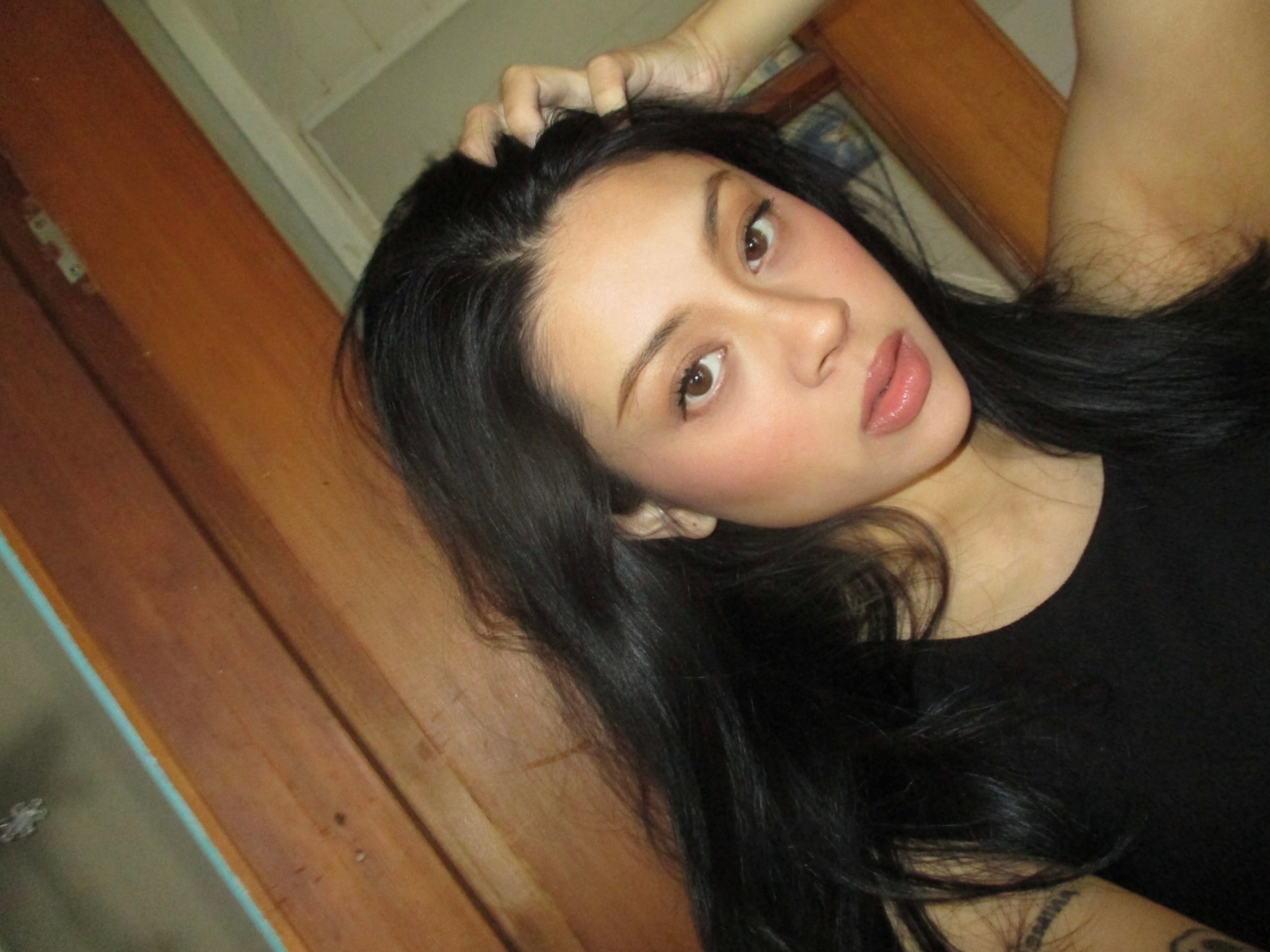 “Seren” – Canon IXUS 132 Silver | Y2K Aesthetic Digital Camera | Soft Pixel Diaries