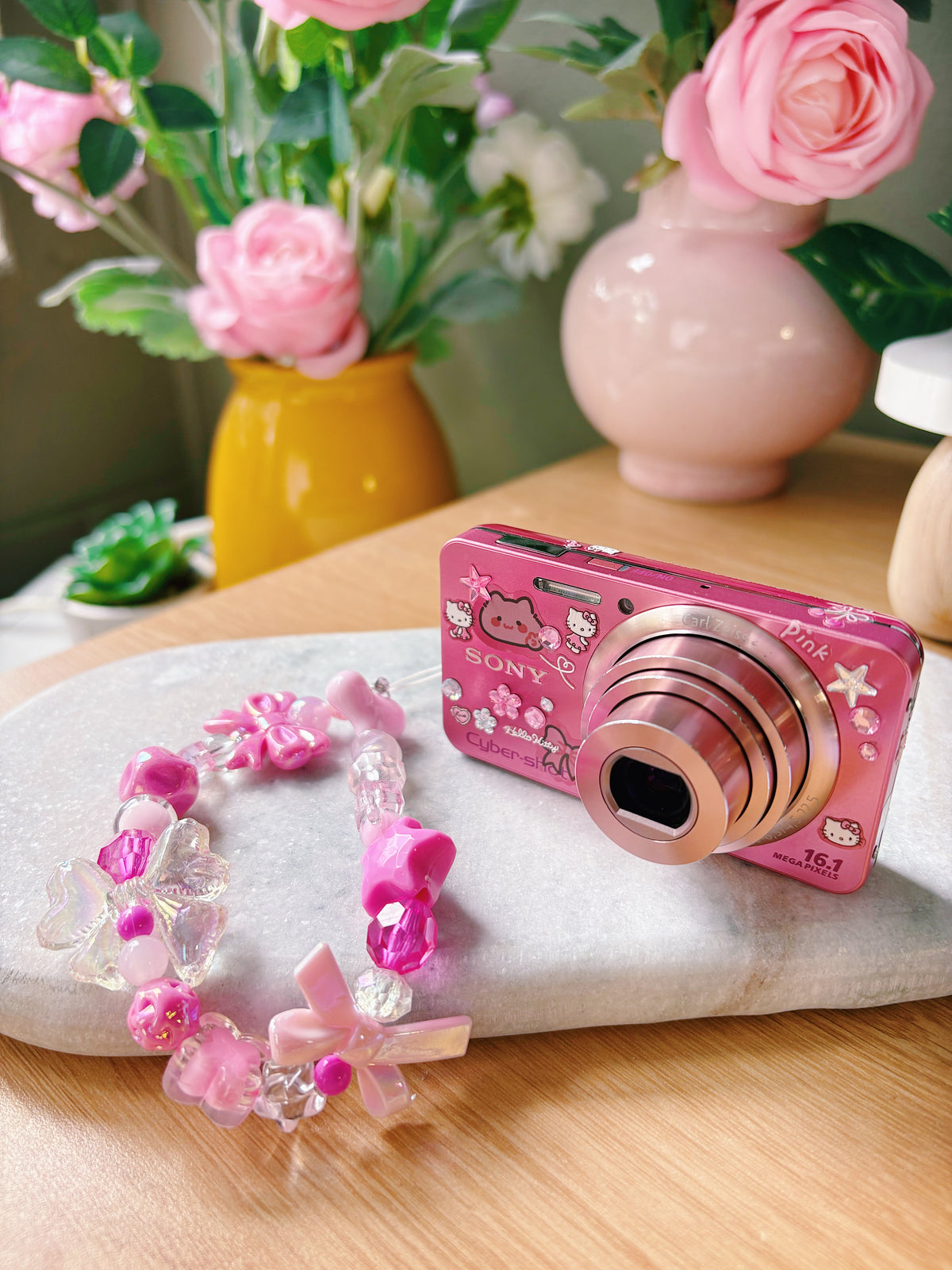 Lyra – The Gentle Glow | Sony Cyber-shot DSC-W570 – Pink