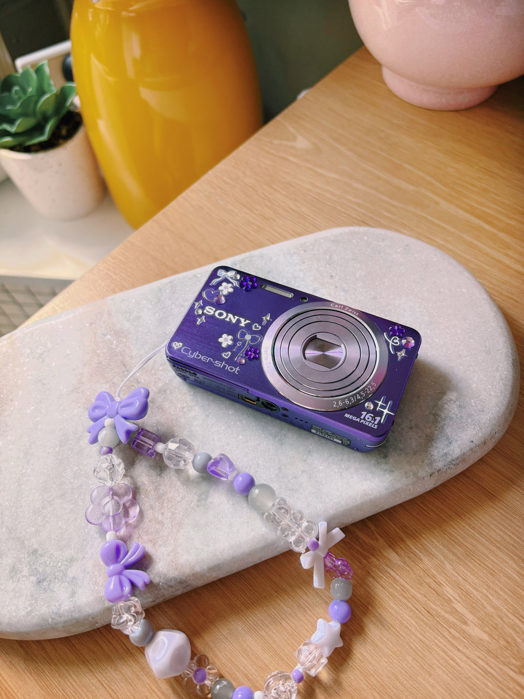Lila – Sony Cyber-shot DSC-W630 (Purple) | 16.1MP Sparkle Digi Cam | Soft Lavender Pop