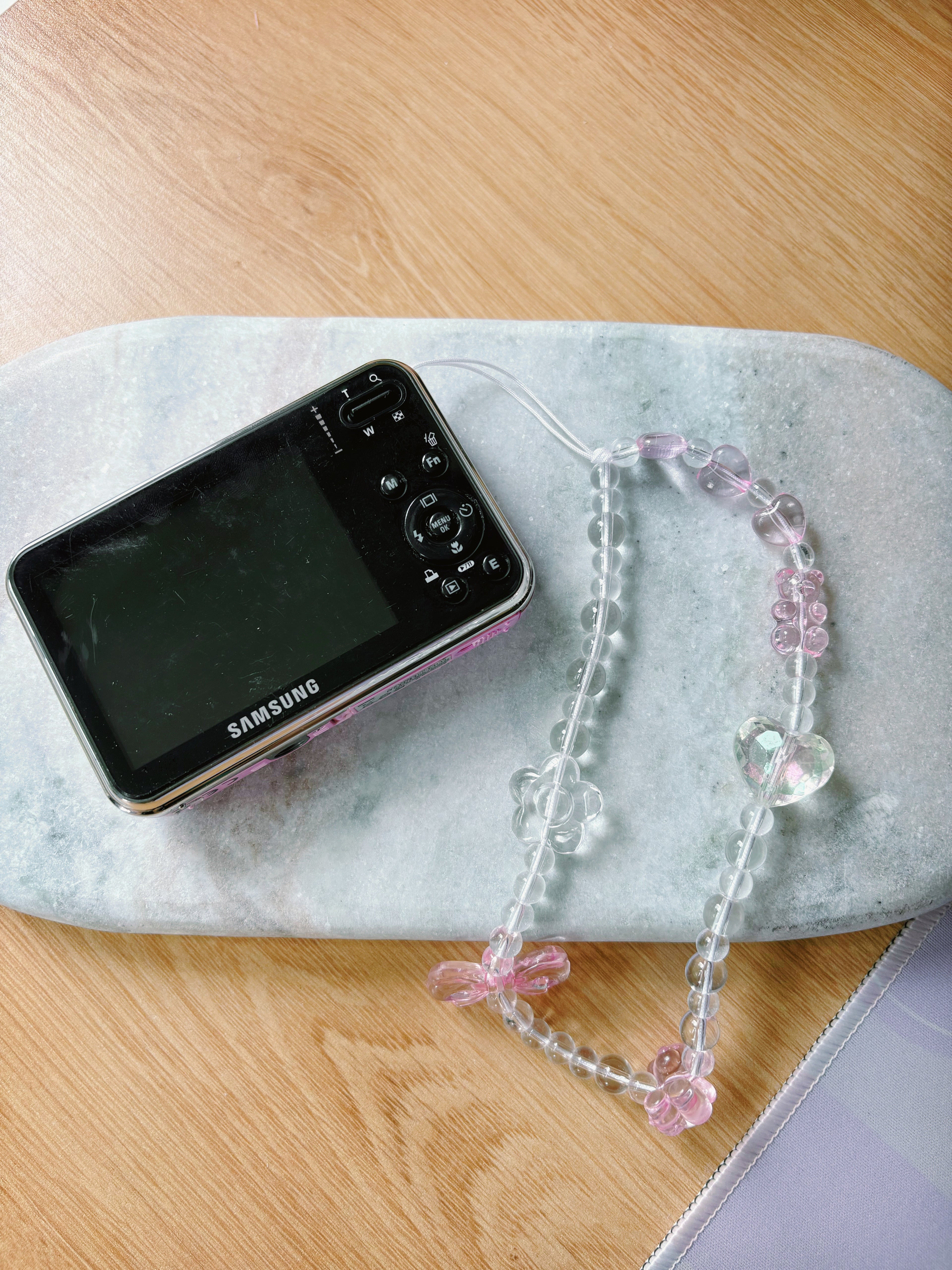 Rosie – The Soft Nostalgic Sweetheart | Samsung Digimax i8 (Pink)