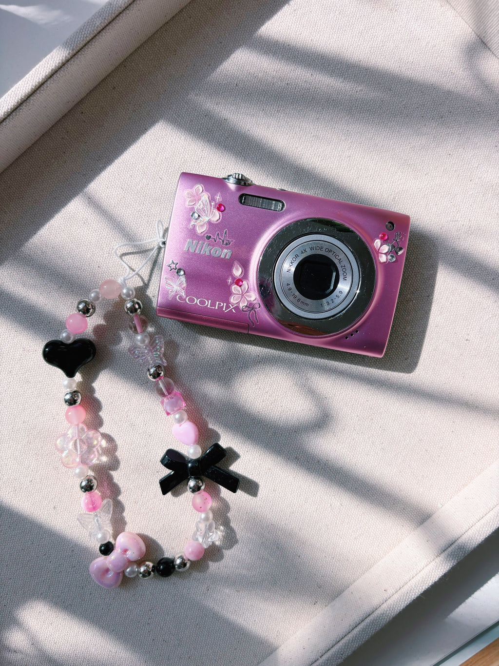 Bubblegum Noir ✿ Nikon Coolpix S2500 Digital Camera Bundle *read description*