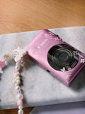 “Aveline” – Canon IXUS 105 Pink | Y2K Digital Camera | SoftPixelDiaries 🎀