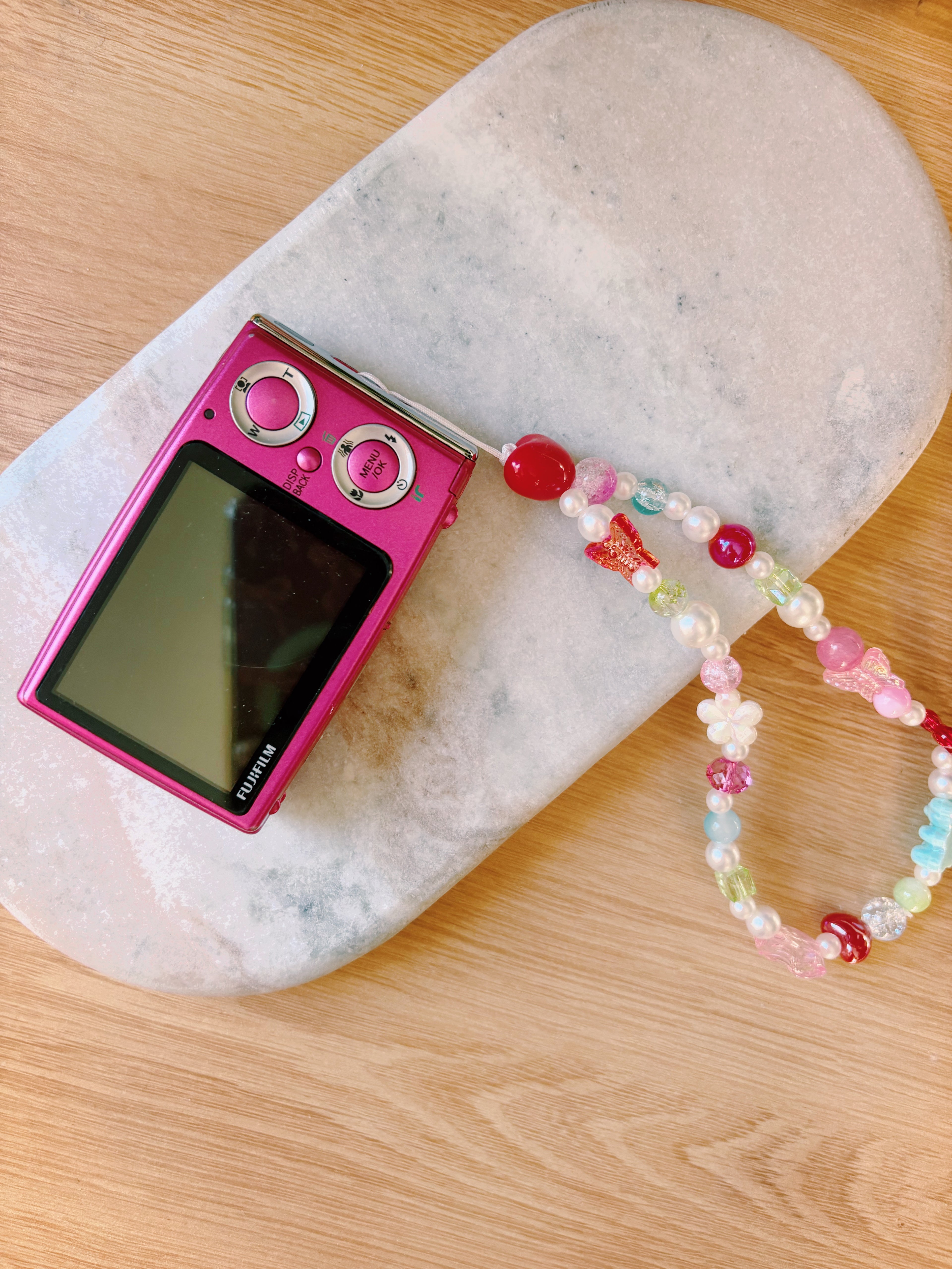 “Rosabelle” – Fujifilm FinePix Z20fd Pink Coquette Digi Cam (Vintage CCD) | Charm Set