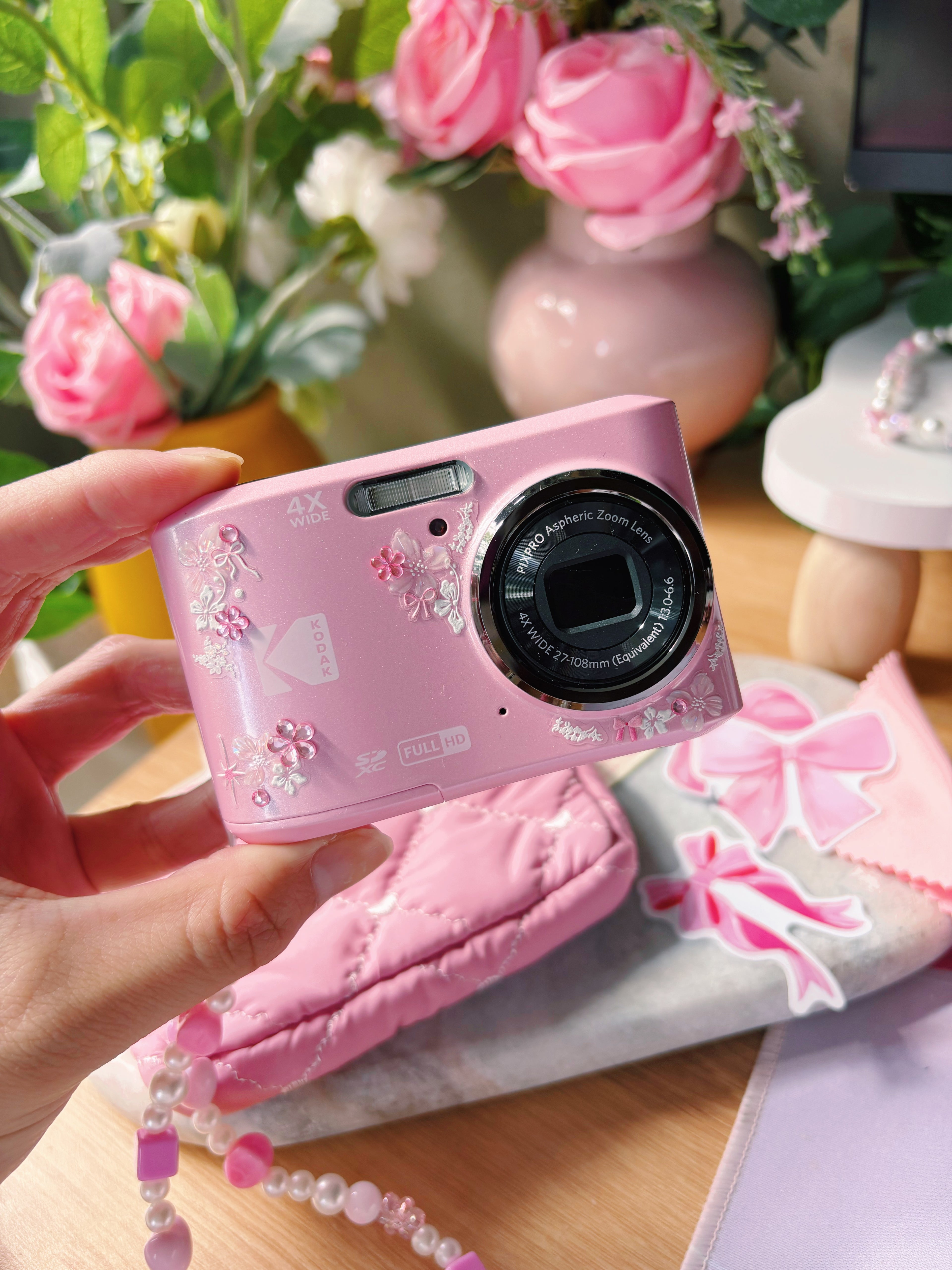 “Pinky Pie” - Kodak Pixpro FZ45 in pink | softpixeldiaries digi cam