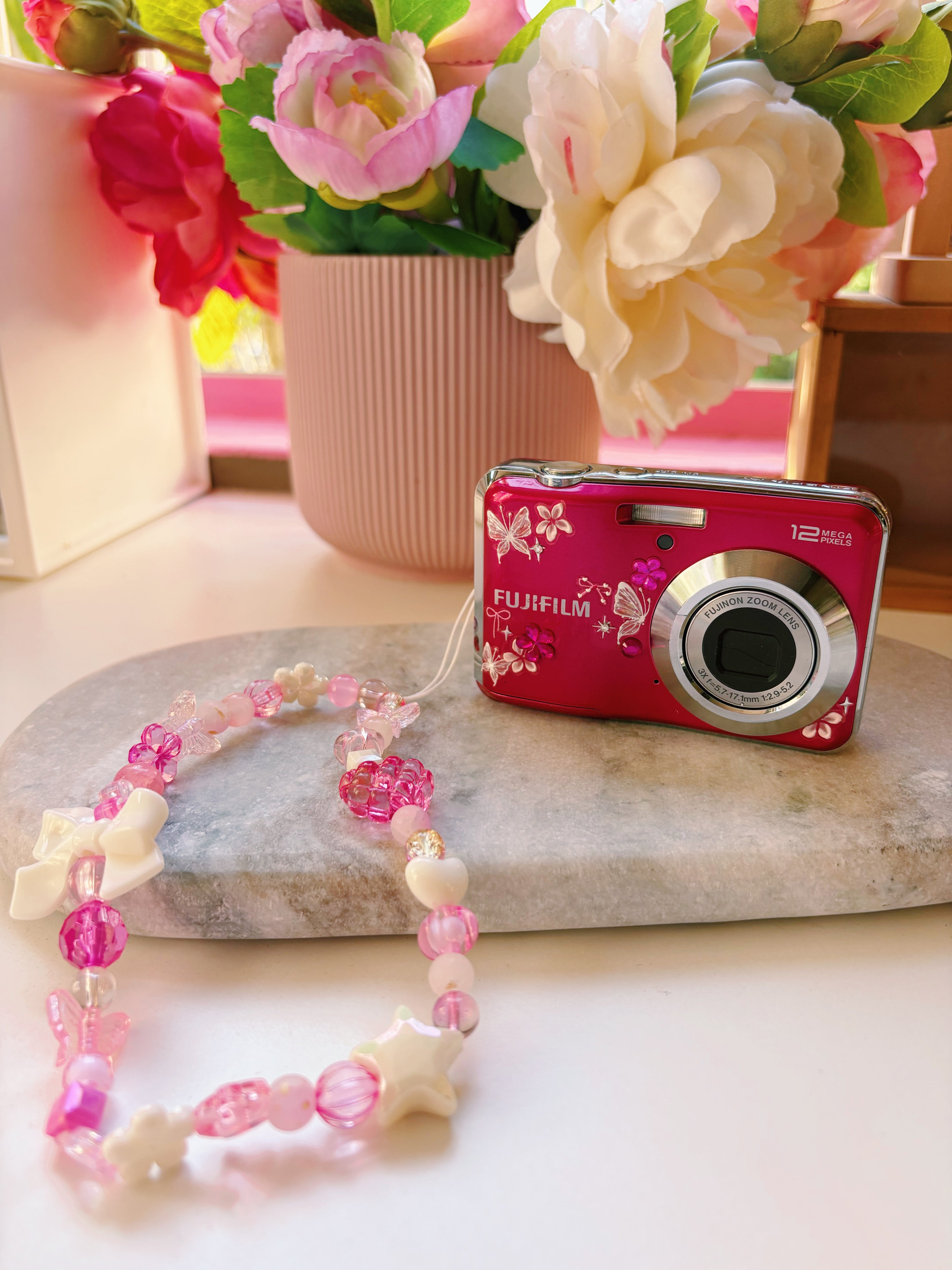 Strawberry Glimmer 🍓✨ Fujifilm Finepix AV110 (pink/red) | soft pixel diaries curated digi cam