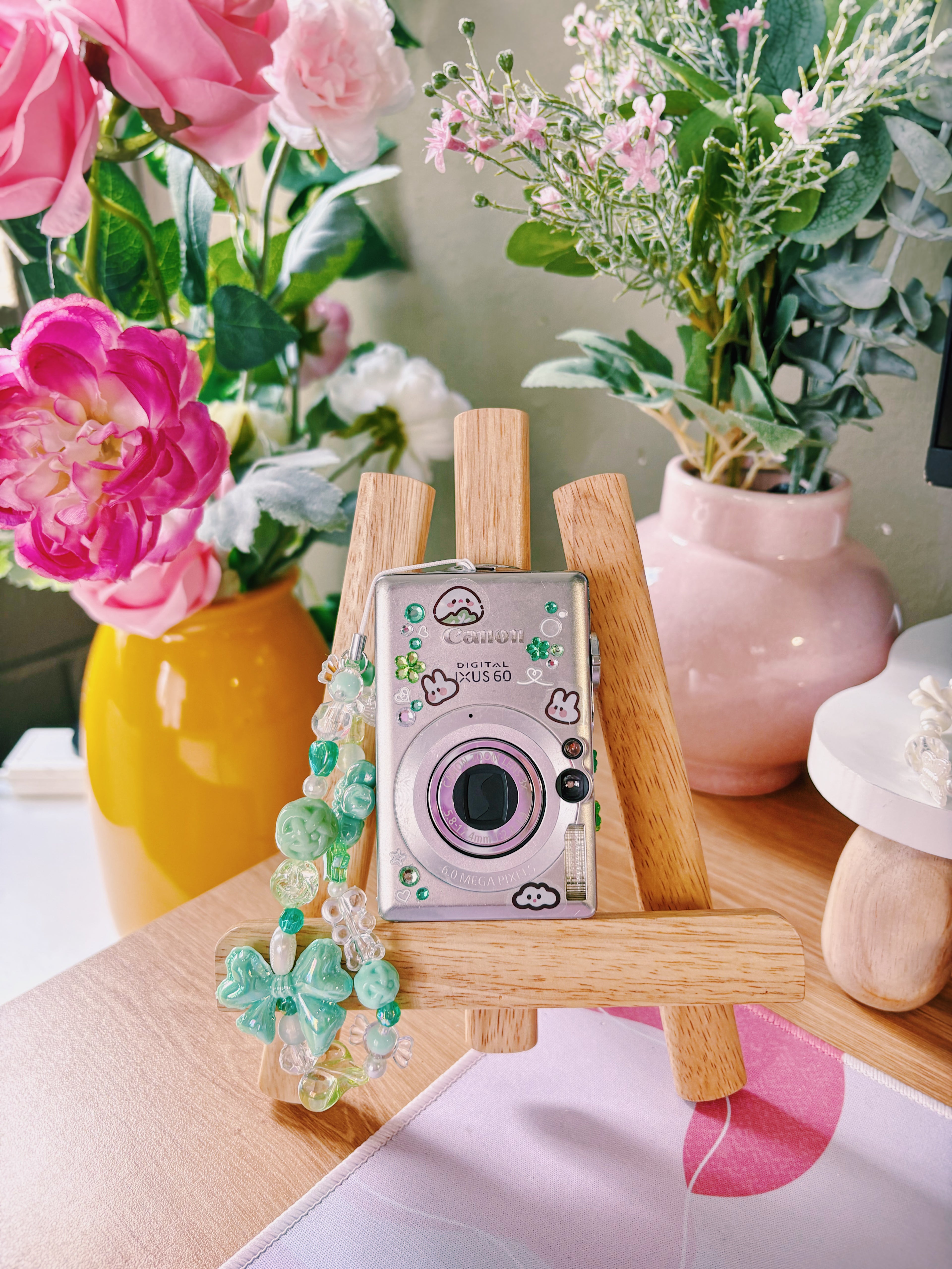 Nova – The Soft Icon | Canon IXUS 60 – Silver