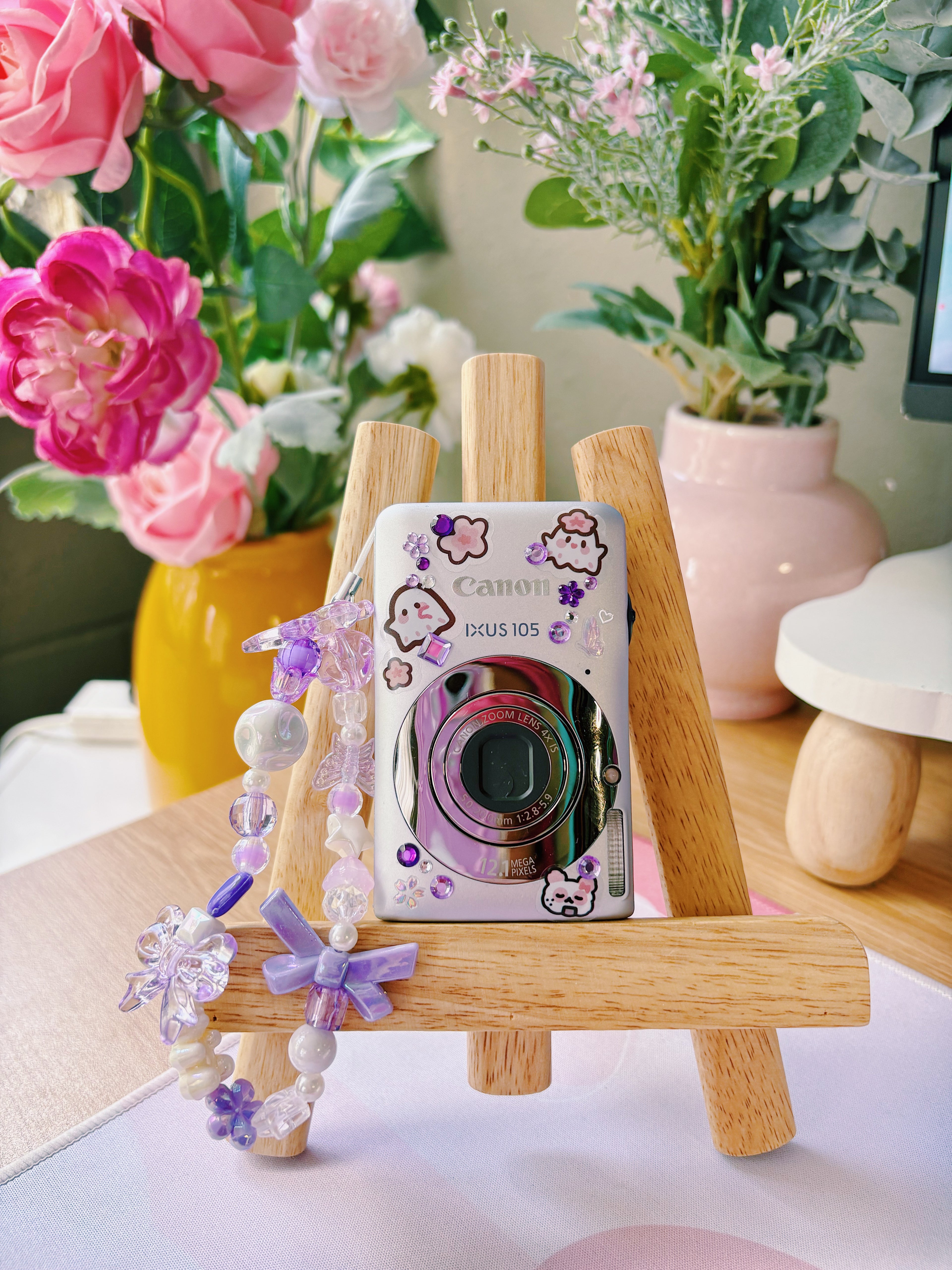 Ivy – The Minimal Muse | Canon IXUS 105 – Silver