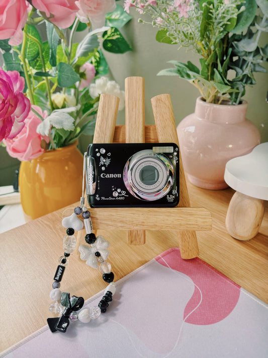 Onyx – The Timeless Classic | Canon PowerShot A480 – Black