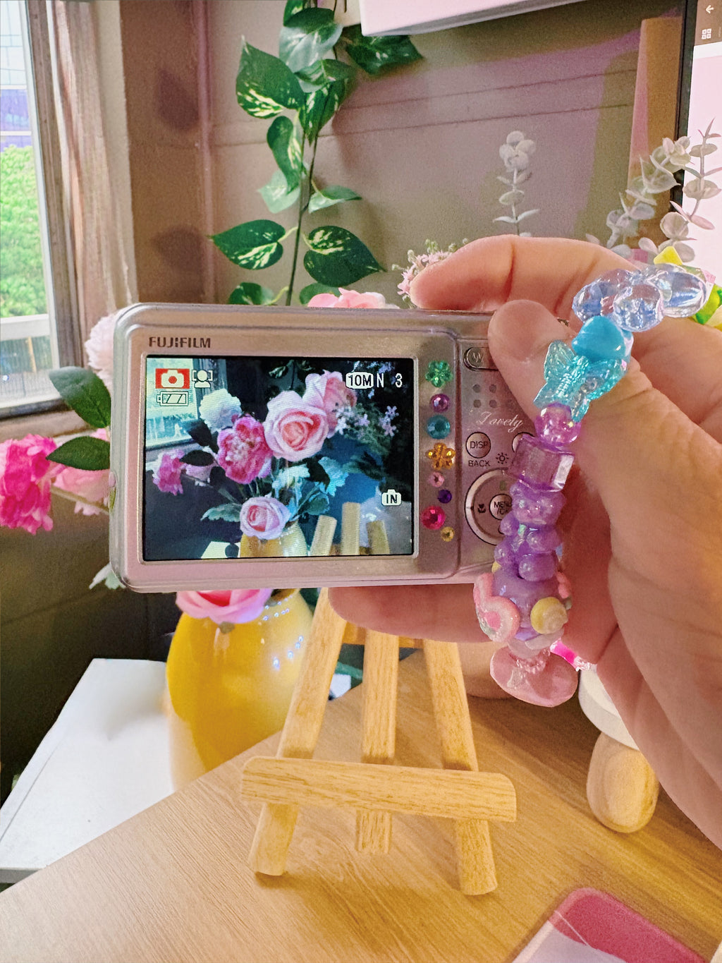 Prism – The Playful Artist | Fujifilm A170 (Silver)