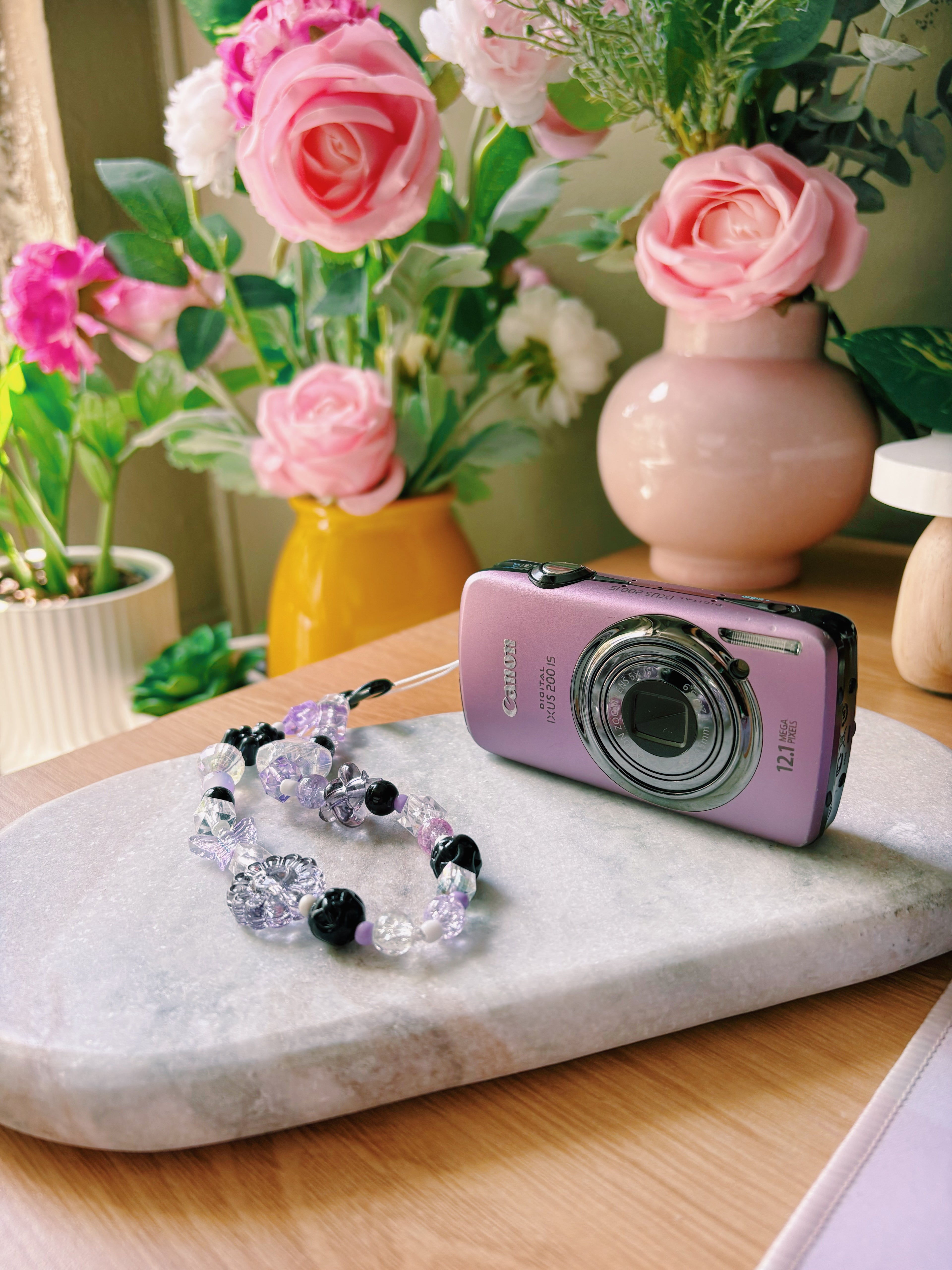 Dolly - The Vintage Princess | Canon IXUS Digital 200 (Pink)