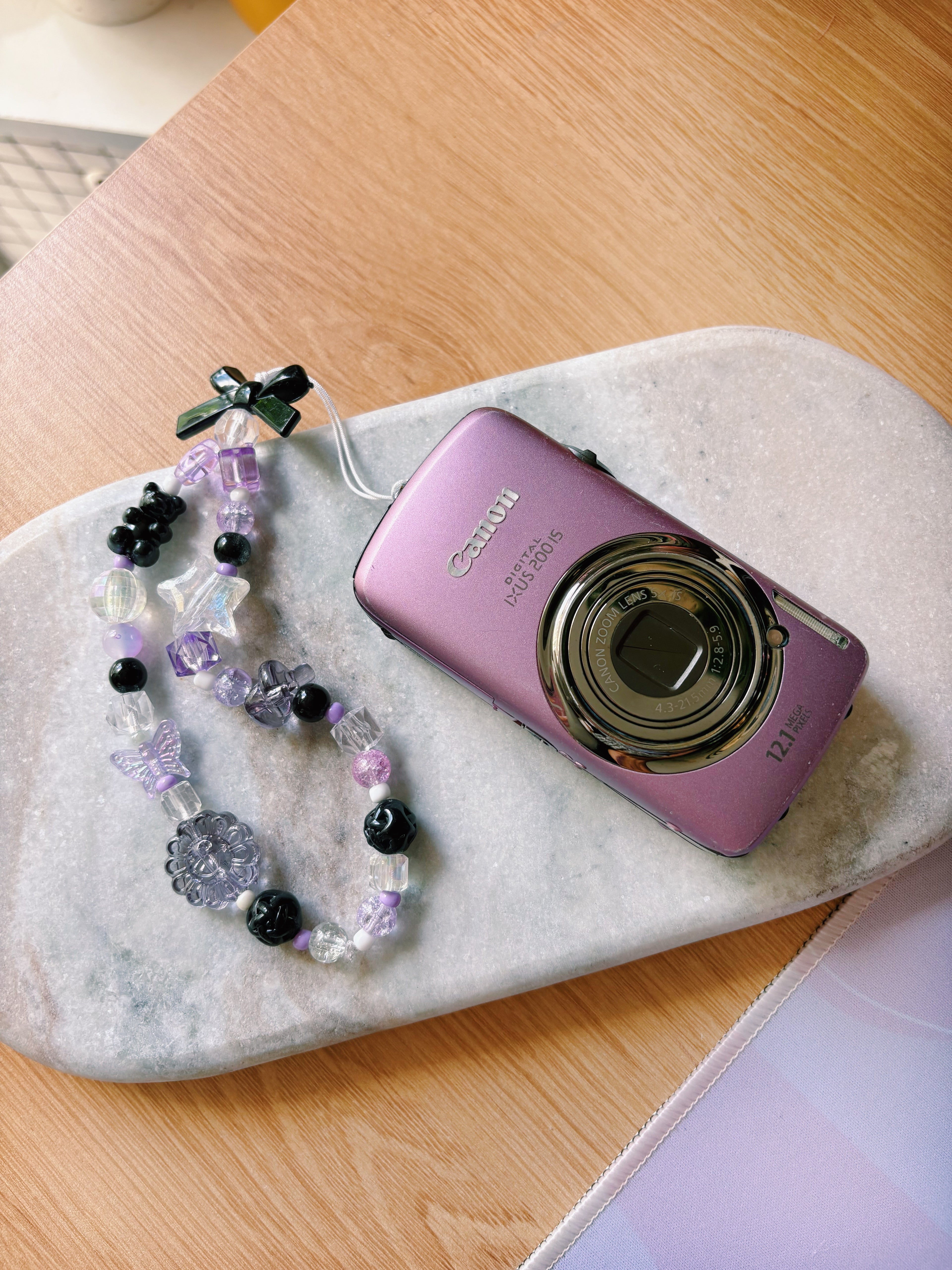 Dolly - The Vintage Princess | Canon IXUS Digital 200 (Pink)