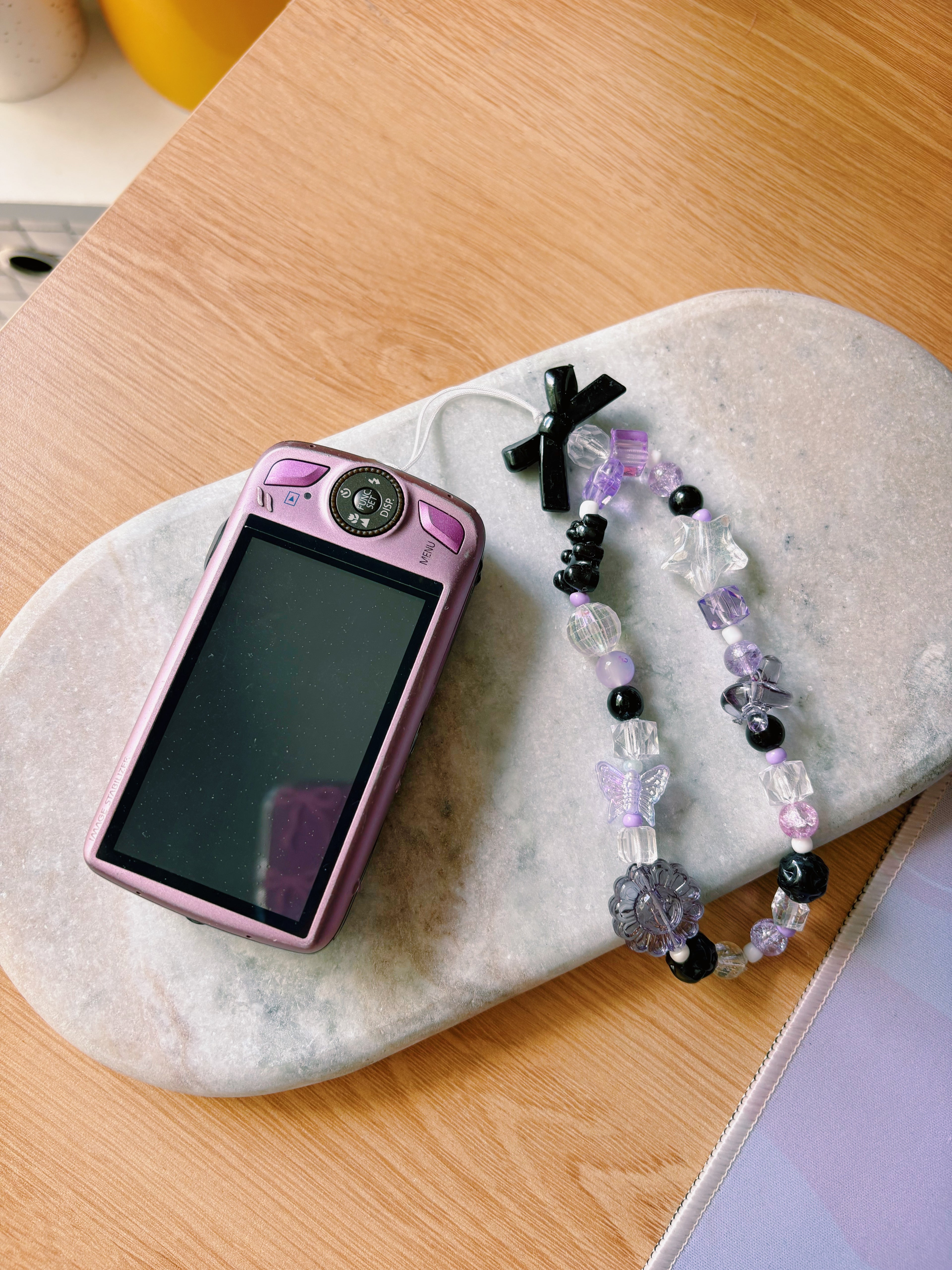 Dolly - The Vintage Princess | Canon IXUS Digital 200 (Pink)