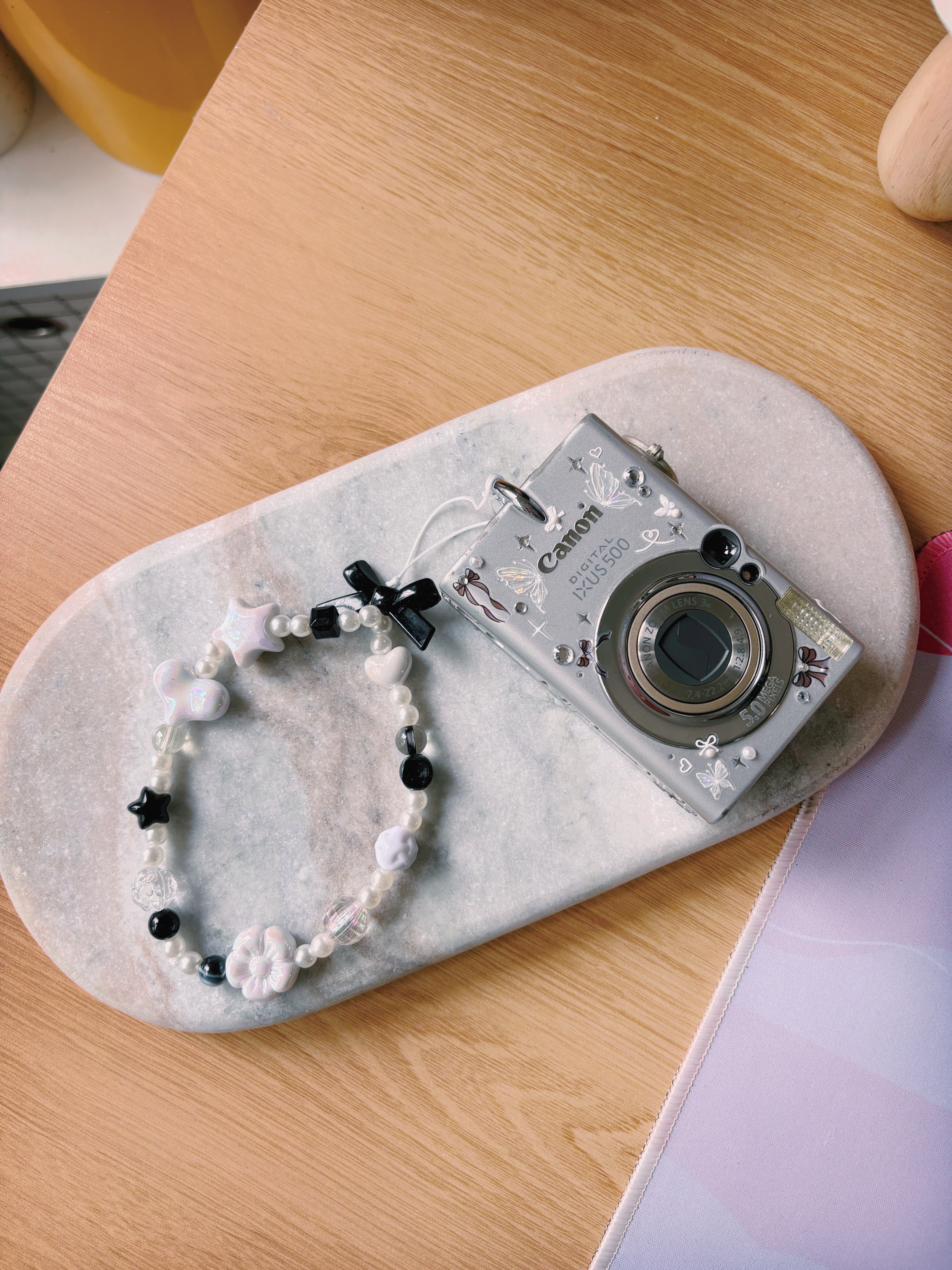 Nova – The 2003 It Girl | Canon IXUS 500 Digital (Silver) | True Y2K CompactFlash Digi