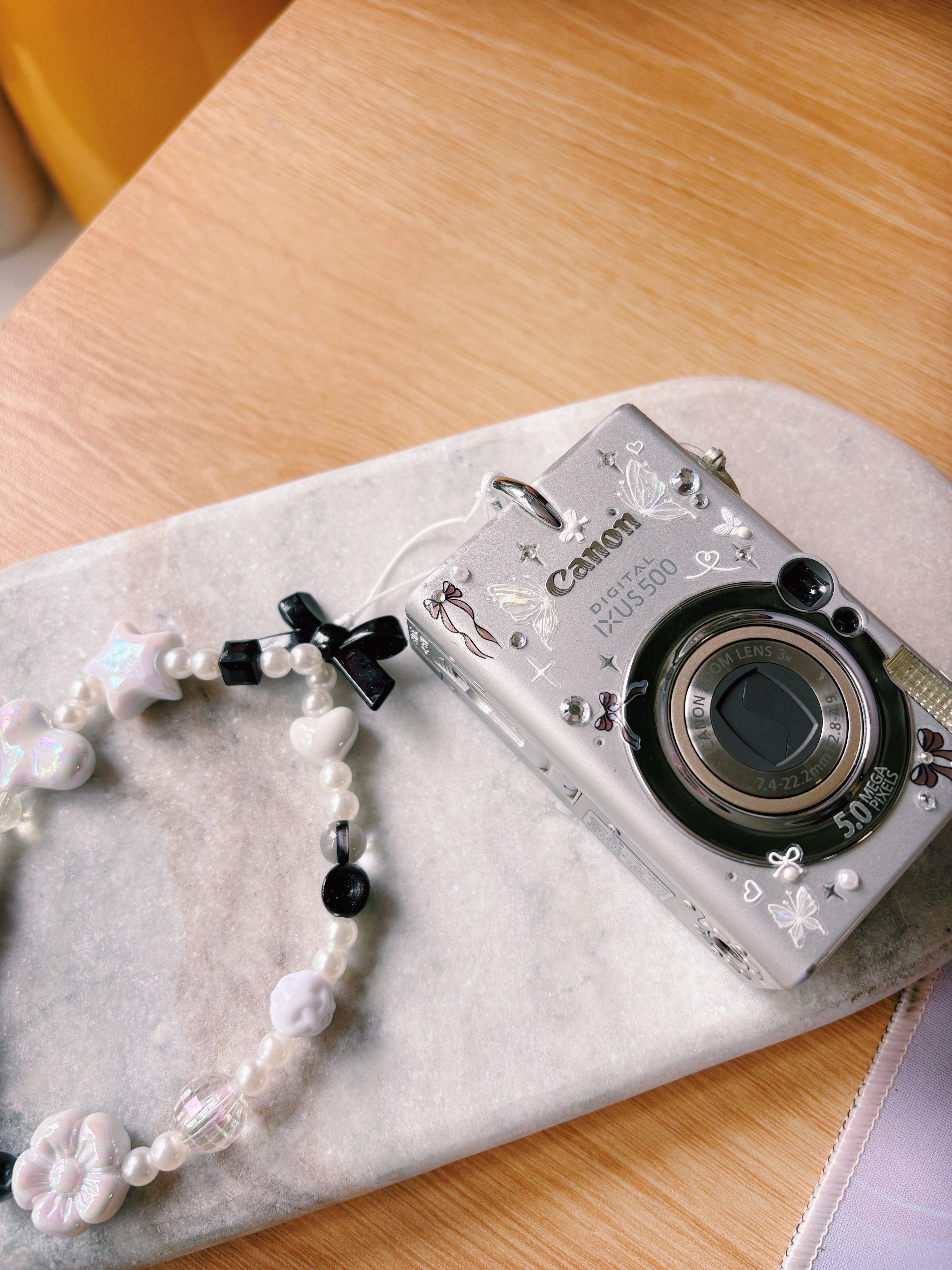 Nova – The 2003 It Girl | Canon IXUS 500 Digital (Silver) | True Y2K CompactFlash Digi